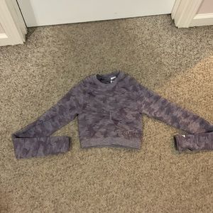 Gymshark purple Camo cropped long sleeve cut out back shirt XS